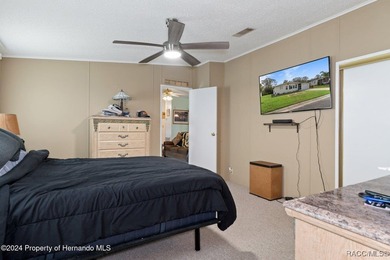 Well maintained 3-bedroom 2 bath home located in the highly - photo 15