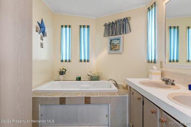 Well maintained 3-bedroom 2 bath home located in the highly - photo 16