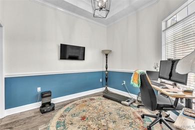***Improved price!***Welcome to this beautifully maintained - photo 8