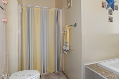 Well maintained 3-bedroom 2 bath home located in the highly - photo 19