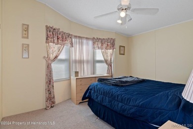 Well maintained 3-bedroom 2 bath home located in the highly - photo 21
