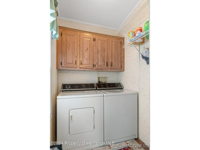 Well maintained 3-bedroom 2 bath home located in the highly - photo 26