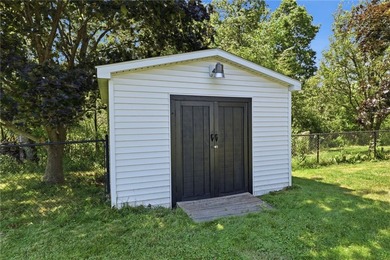 Beautiful white vinyl-sided Colonial with impressive front - photo 37