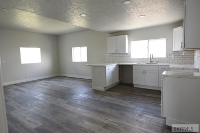 **Seller installing appliamces this week** Don't miss this to - photo 2