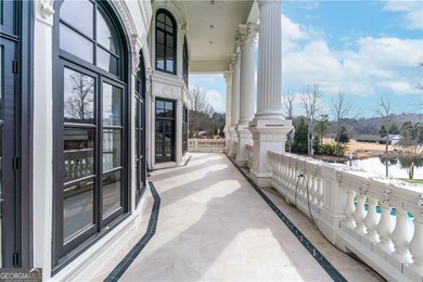 Extraordinary, fully renovated gated estate offering a rare - photo 6