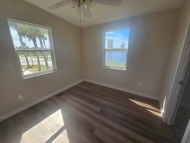 Fully Remodeled 2BR/2BA Corner Lot with Water Views - 55+ - photo 5