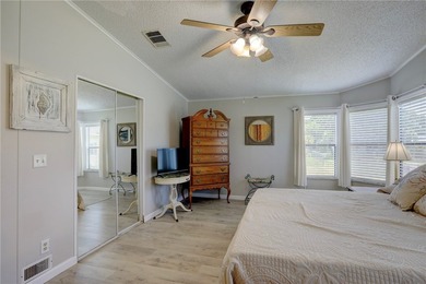 Move right into this furnished 2BR/2BA home on a desirable - photo 26
