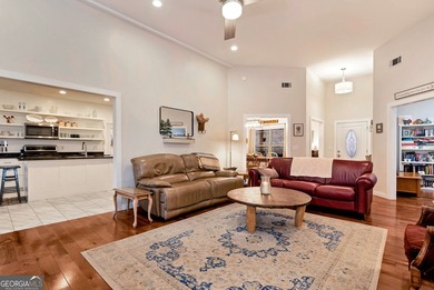 LOCATED WITHIN MINUTES TO THE MURRAY'S COVE BOAT RAMP FOR LAKE - photo 9