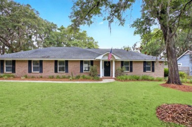 Lake Home For Sale in Tallahassee, Florida