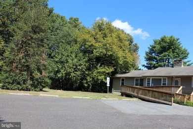 Commercial Opportunity with Flexibility and Visibility!! Located - photo 2
