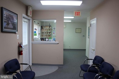 Commercial Opportunity with Flexibility and Visibility!! Located - photo 4
