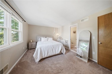 Welcome home to this beautifully maintained 2-bedroom, 1.5-bath - photo 16