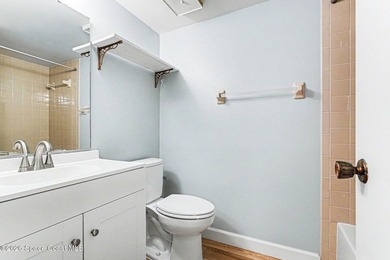 Super cute unit in a well kept condo community with lovely - photo 17