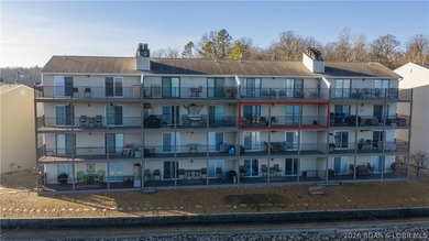 Discover the perfect Lake of the Ozarks getaway with this - photo 19