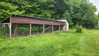 Privacy and seclusion await! This 2-bedroom, 1.5-bath home is - photo 26