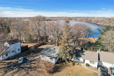 Lake Home Sale Pending in Shoreview, Minnesota