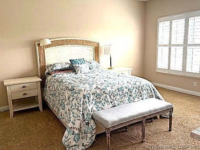 Introducing a peaceful, turn-key lakefront condo in CapeRoyale - photo 8