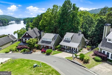 Charming Craftsman Cottage with Lake Views and Steps from the - photo 4