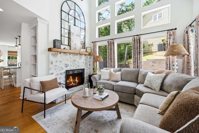 Charming Craftsman Cottage with Lake Views and Steps from the - photo 10