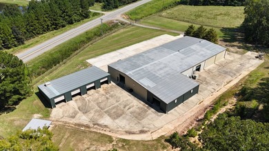 Commercial building on 4+/- acres on Hwy 191 near Negreet, LA - photo 2