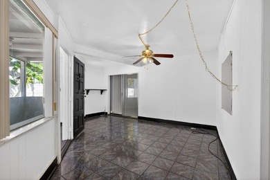 Welcome home to this spacious 3-bedroom, 2-bath residence - photo 11