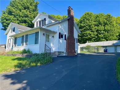 Enjoy country living on just under two acres with a beautiful - photo 3