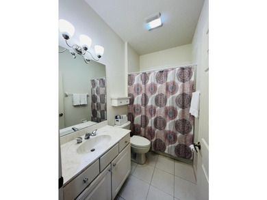 Beautifully maintained 3-bedroom, 2.5-bath lakefront townhouse - photo 13