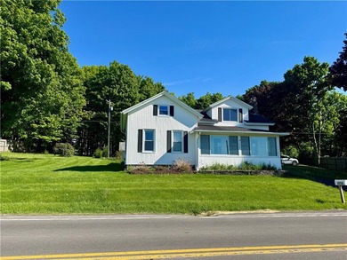 Enjoy country living on just under two acres with a beautiful - photo 4
