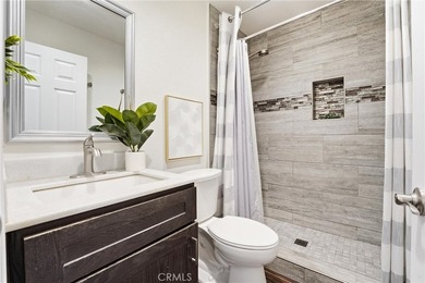 Welcome home! This 2 bedroom 2 bathroom home is exactly what - photo 17