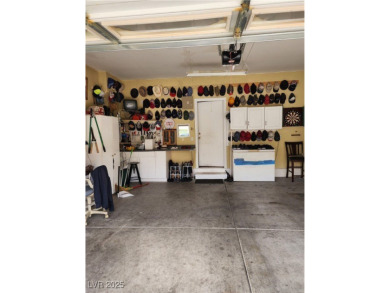 Welcome to this well-maintained home located in Southwest Las