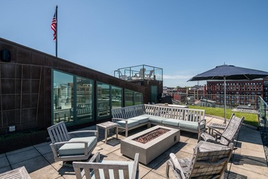 Welcome to The Penthouse on Congress--an incredible opportunity - photo 24