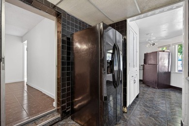 Welcome home to this spacious 3-bedroom, 2-bath residence - photo 24