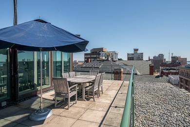 Welcome to The Penthouse on Congress--an incredible opportunity - photo 27