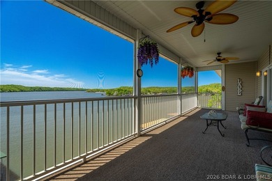 TWO BOAT SLIPS INCLUDED! Spacious, quiet top-floor 4BR/3BA condo - photo 1