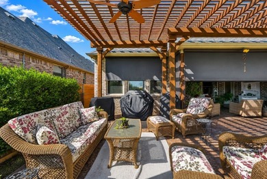 Experience luxury living at its finest in this exceptional golf - photo 6