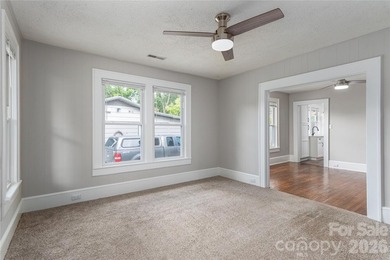 Welcome home to this charming 2-bedroom, 1-bath bungalow nestled - photo 5