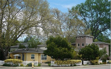 Lake Townhome/Townhouse For Sale in Atascadero, California