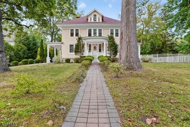 Hudson River Home For Sale in Englewood City New Jersey