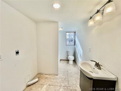 This cozy tiny home offers a simple, low-maintenance lifestyle - photo 6