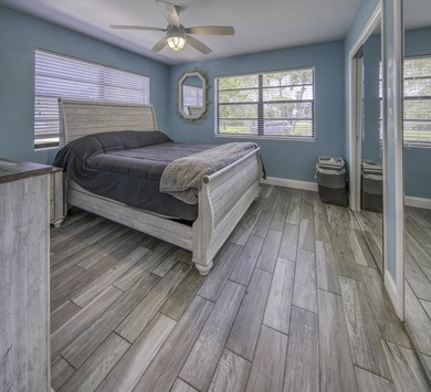Welcome to your dream home! with No HOA ! This expansive 3Br - photo 14