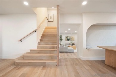 Fully renovated showpiece tucked away on a quiet cul-de-sac in - photo 17