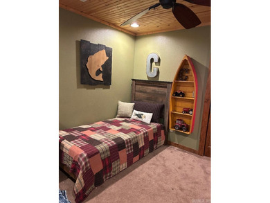 Tucked away near the beautiful Little Red River, this inviting - photo 23