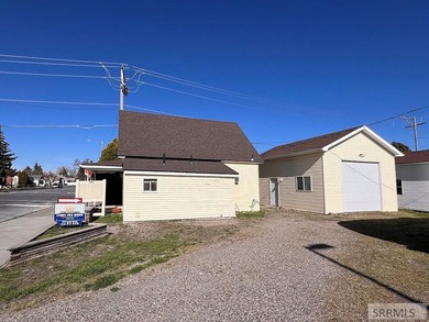 LOCATED BY THE NEW MAVERICK WITH DETACHED SHOP! This property - photo 4