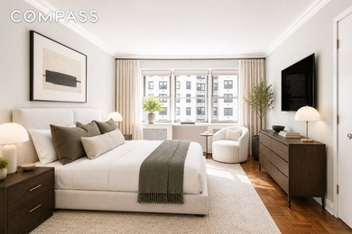 A king-sized one-bedroom with the rare privilege of a key to - photo 4