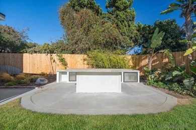 Fully renovated showpiece tucked away on a quiet cul-de-sac in - photo 46