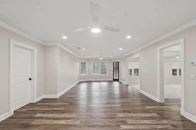 Welcome to this Exceptional Custom Estate nestled in the heart - photo 6