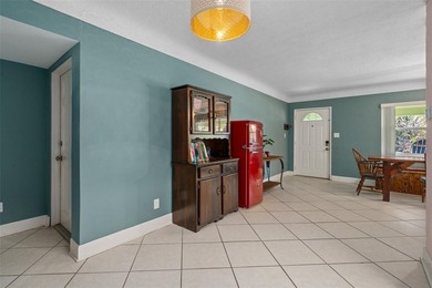 Welcome to this charming retreat just minutes from the beach! - photo 8