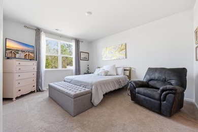 Welcome to 512 Latigo Way, a spacious 5-bedroom, 3.5-bath home - photo 12