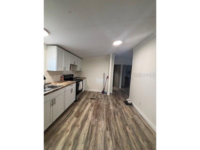 Manufactured Home in the Heart of the Ocala National Forest - photo 17