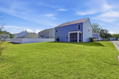 Welcome to 512 Latigo Way, a spacious 5-bedroom, 3.5-bath home - photo 26